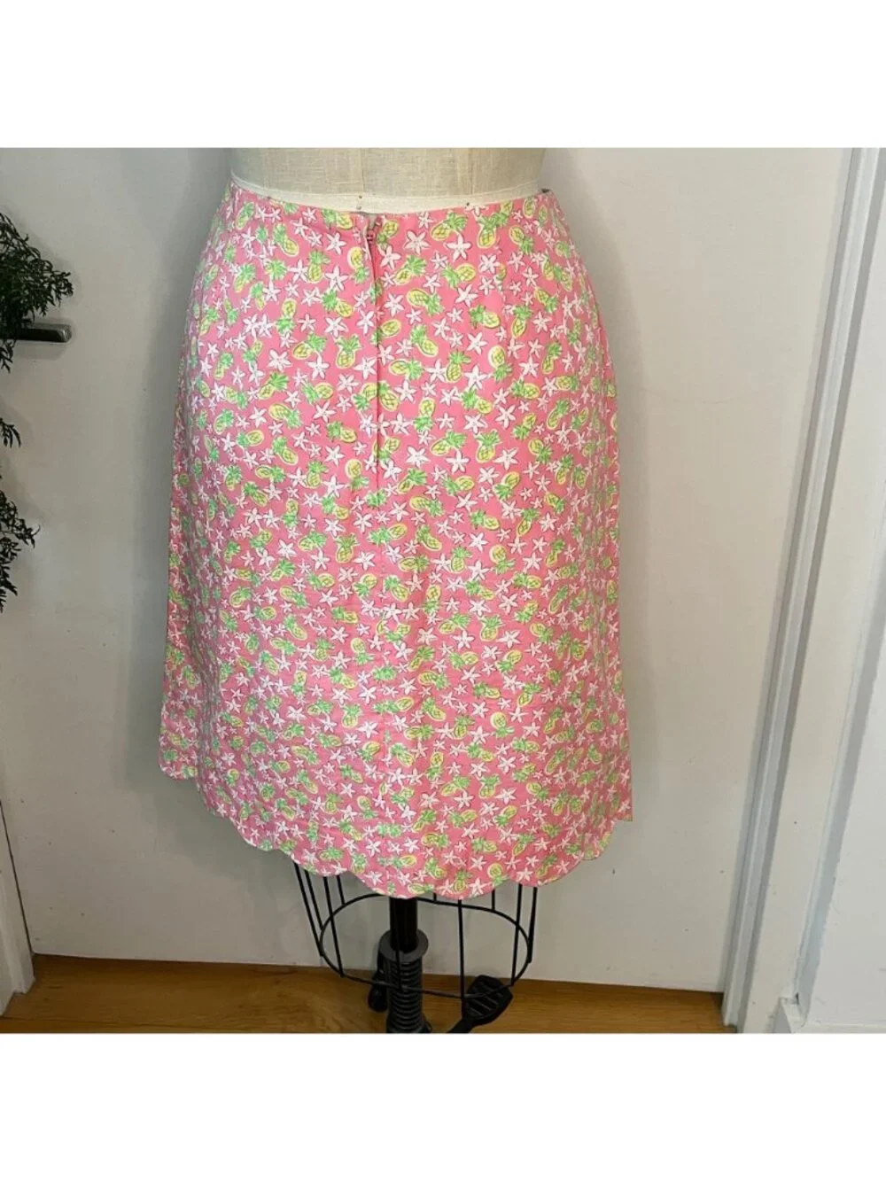 Vintage‎ Lilly Pulitzer 100% Cotton Scalloped Bottom, Pinaepple  Skirt  Size 6